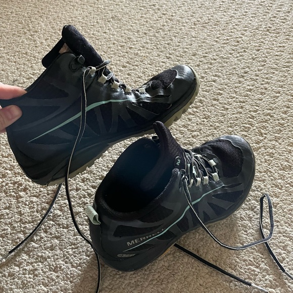 Merrell hiking boots - Picture 2 of 5